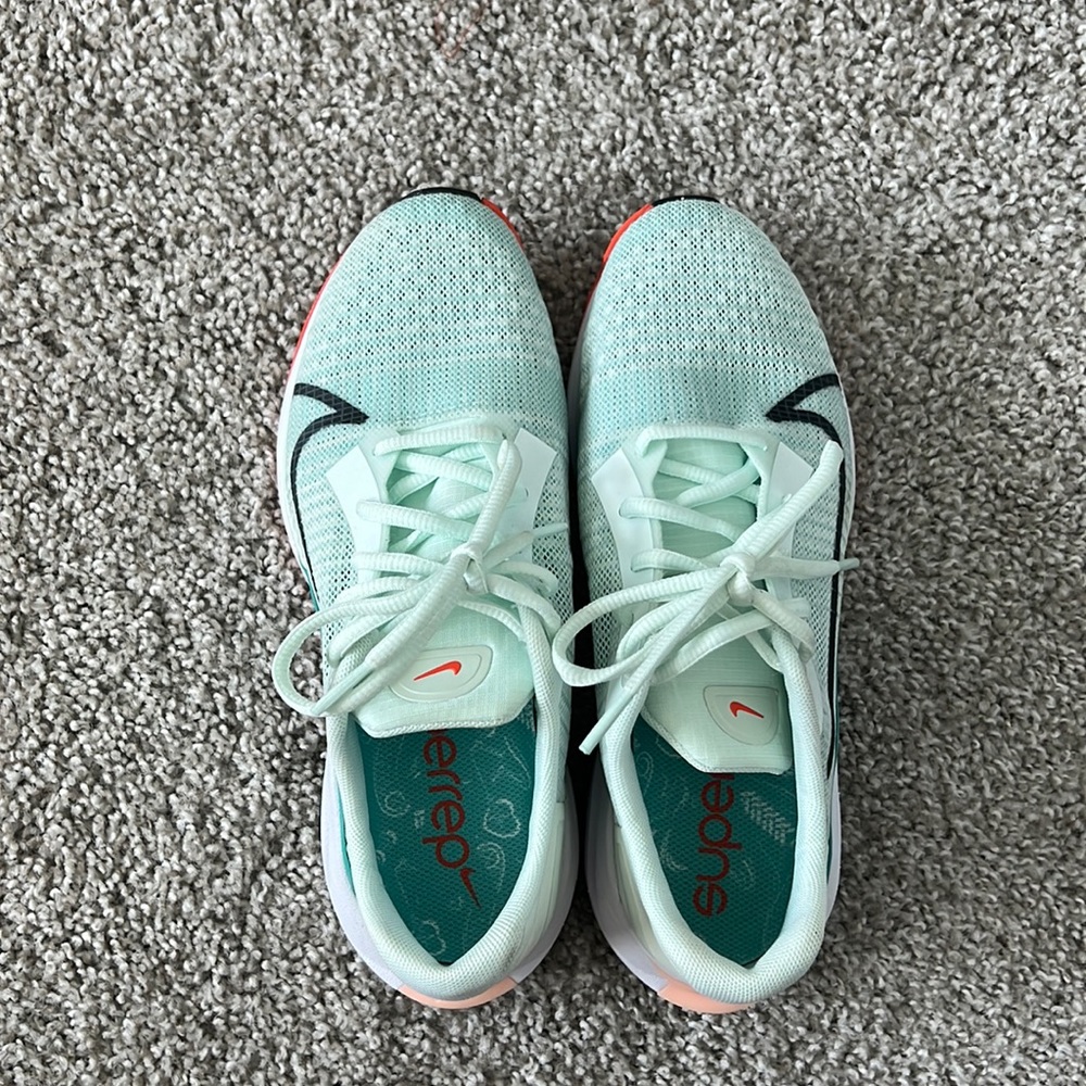 WOMEN'S NIKE ZOOMX SUPERREP SURGE TRAINING SHOES worn 3 times! (once outside)